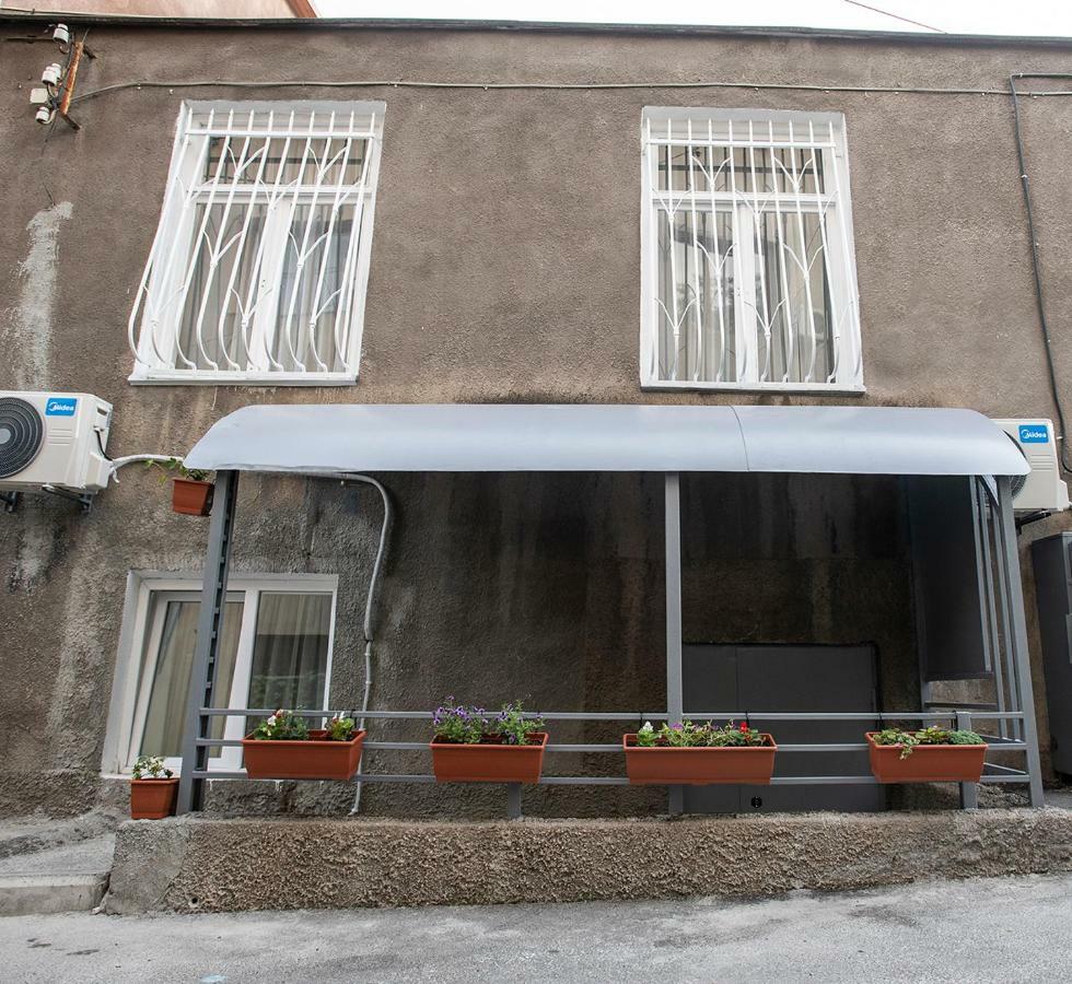 Dada - Cozy Apartment In The Center Of Tbiliszi Kültér fotó